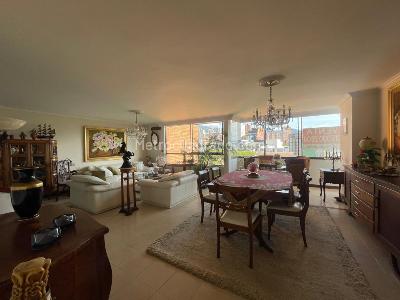 Apartamento de 3 alcobas en venta en El Poblado, Medellín, 191 m² · foto 4 de 16