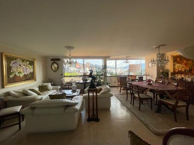 Apartamento de 3 alcobas en venta en El Poblado, Medellín, 191 m² · foto 5 de 16