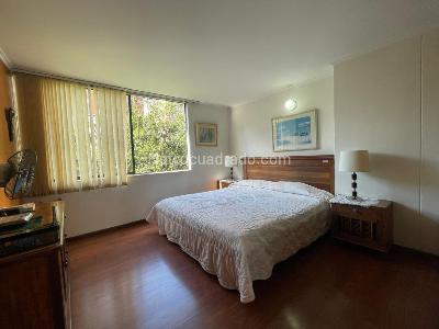 Apartamento de 3 alcobas en venta en El Poblado, Medellín, 191 m² · foto 6 de 16