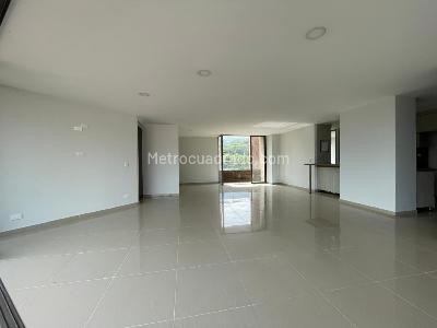 Apartamento de 4 alcobas en venta en Zuñiga, Envigado, 218 m² · foto 2 de 17