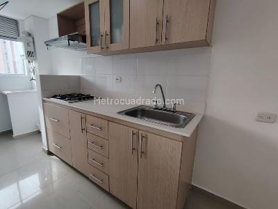 Apartamento de 3 alcobas en arriendo en San Jose, Sabaneta, 79 m² · foto 3 de 20