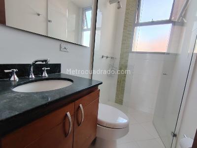 Apartamento de 3 alcobas en arriendo en El Poblado, Medellín, 134 m² · foto 13 de 13