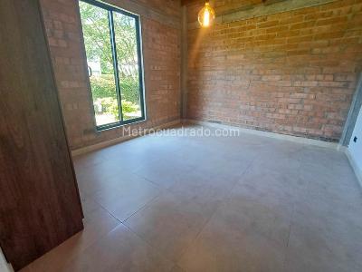 Casa de 4 alcobas en arriendo en Llanogrande Via Principal, Rionegro, 1600 m² · foto 9 de 20