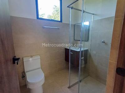 Casa de 4 alcobas en arriendo en Llanogrande Via Principal, Rionegro, 1600 m² · foto 10 de 20