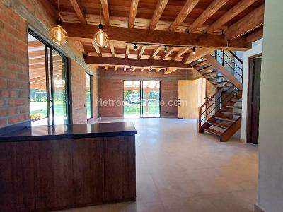 Casa de 4 alcobas en arriendo en Llanogrande Via Principal, Rionegro, 1600 m² · foto 18 de 20
