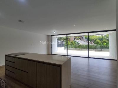 Apartamento de 2 alcobas en venta en Sajonia, Rionegro, 112 m² · foto 2 de 13
