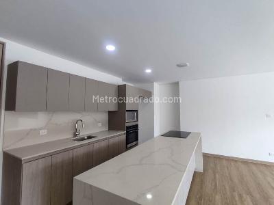 Apartamento de 2 alcobas en venta en Sajonia, Rionegro, 112 m² · foto 3 de 13