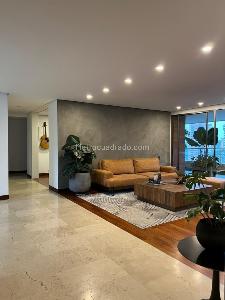 Apartamento de 3 alcobas en venta en El Poblado, Medellín, 243 m² · foto 20 de 20