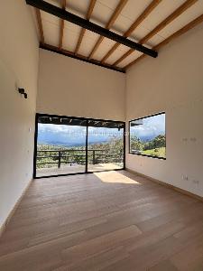 Casa de 3 alcobas en arriendo en Las Palmas (Envigado), Envigado, 320 m² · foto 18 de 20