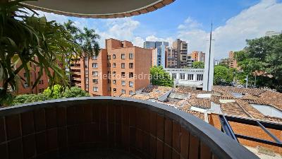 Apartamento en venta en Laureles, Medellín · foto 7 de 19