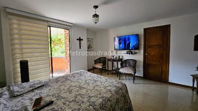 Apartamento en venta en Laureles, Medellín · foto 15 de 19