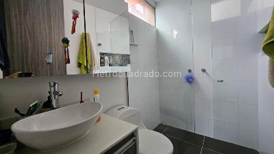 Apartamento en venta en Loma De Las Brujas, Envigado · foto 5 de 9