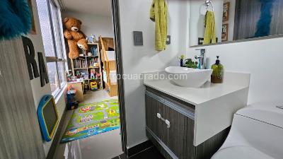 Apartamento en venta en Loma De Las Brujas, Envigado · foto 7 de 9