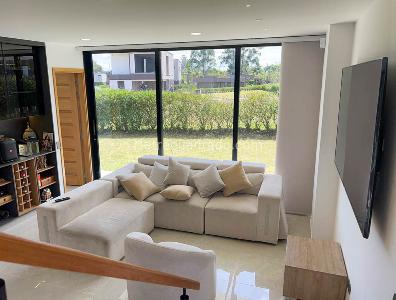 Casa de 4 alcobas en venta en Via Llanogrande San Antonio, Rionegro, 268 m² · foto 9 de 20