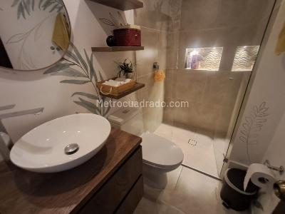 Apartamento de 3 alcobas en arriendo en Los Naranjos, Medellín, 110 m² · foto 12 de 13