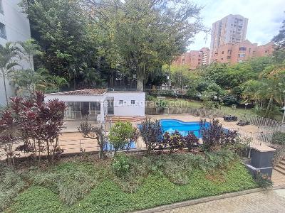 Apartamento de 3 alcobas en arriendo en Los Naranjos, Medellín, 110 m² · foto 13 de 13