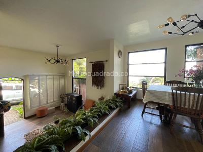 Casa de 5 alcobas en venta en El Poblado, Medellín, 261 m² · foto 9 de 20