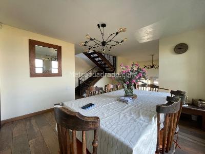 Casa de 5 alcobas en venta en El Poblado, Medellín, 261 m² · foto 13 de 20