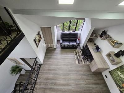 Casa de 3 alcobas en arriendo en El Poblado, Medellín, 246 m² · foto 7 de 20