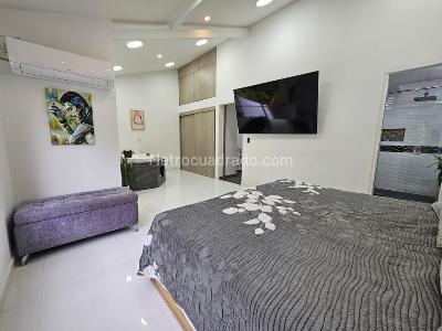 Casa de 3 alcobas en arriendo en El Poblado, Medellín, 246 m² · foto 14 de 20