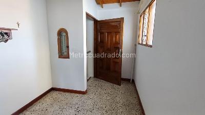 Casa en arriendo en San Nicolas, Rionegro · foto 3 de 18