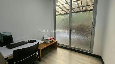 Apartamento de 3 alcobas en venta en El Tesoro, Medellín, 289 m² · foto 8 de 14