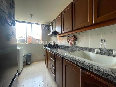 Apartamento en venta en Belen Loma De Los Bernal, Medellín · foto 4 de 12