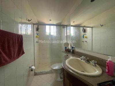 Apartamento en venta en Belen Loma De Los Bernal, Medellín · foto 9 de 12