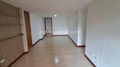 Apartamento de 3 alcobas en arriendo en El Poblado, Medellín, 106 m² · foto 2 de 19