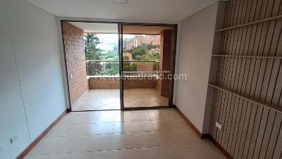 Apartamento de 3 alcobas en arriendo en El Poblado, Medellín, 106 m² · foto 4 de 19