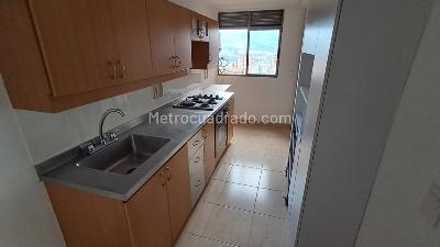 Apartamento de 3 alcobas en arriendo en El Poblado, Medellín, 106 m² · foto 5 de 19