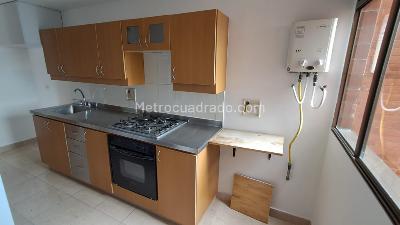 Apartamento de 3 alcobas en arriendo en El Poblado, Medellín, 106 m² · foto 6 de 19
