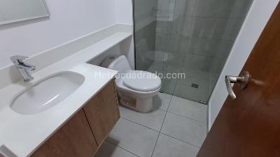 Apartamento de 3 alcobas en arriendo en El Poblado, Medellín, 106 m² · foto 10 de 19