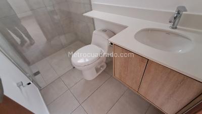 Apartamento de 3 alcobas en arriendo en El Poblado, Medellín, 106 m² · foto 13 de 19