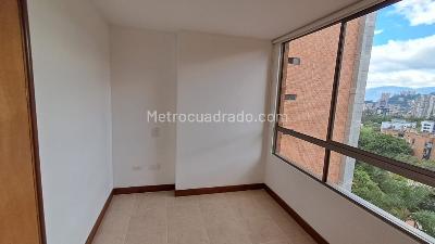 Apartamento de 3 alcobas en arriendo en El Poblado, Medellín, 106 m² · foto 14 de 19