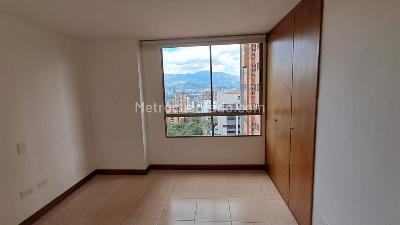 Apartamento de 3 alcobas en arriendo en El Poblado, Medellín, 106 m² · foto 16 de 19