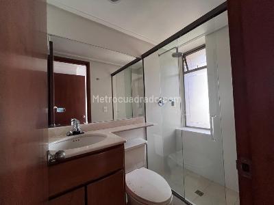 Apartamento en arriendo en El Poblado, Medellín · foto 11 de 20