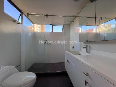 Apartamento en arriendo en El Poblado, Medellín · foto 17 de 20