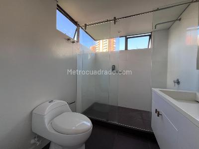 Apartamento en arriendo en El Poblado, Medellín · foto 18 de 20