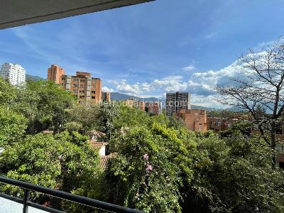 Apartamento de 3 alcobas en venta en El Poblado, Medellín, 150 m² · foto 3 de 20