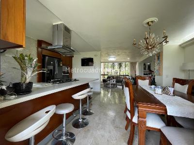 Apartamento de 3 alcobas en venta en El Poblado, Medellín, 150 m² · foto 4 de 20