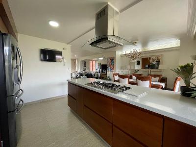 Apartamento de 3 alcobas en venta en El Poblado, Medellín, 150 m² · foto 6 de 20