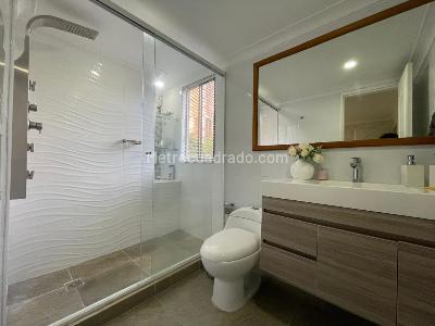 Apartamento de 3 alcobas en venta en El Poblado, Medellín, 150 m² · foto 14 de 20