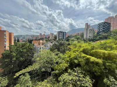 Apartamento en arriendo en El Poblado, Medellín · foto 2 de 10