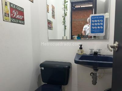 Casa de 5 alcobas en venta en La Magnolia, Envigado, 167 m² · foto 5 de 13
