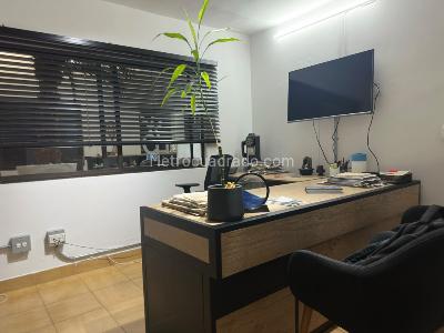 Casa de 5 alcobas en venta en La Magnolia, Envigado, 167 m² · foto 8 de 13