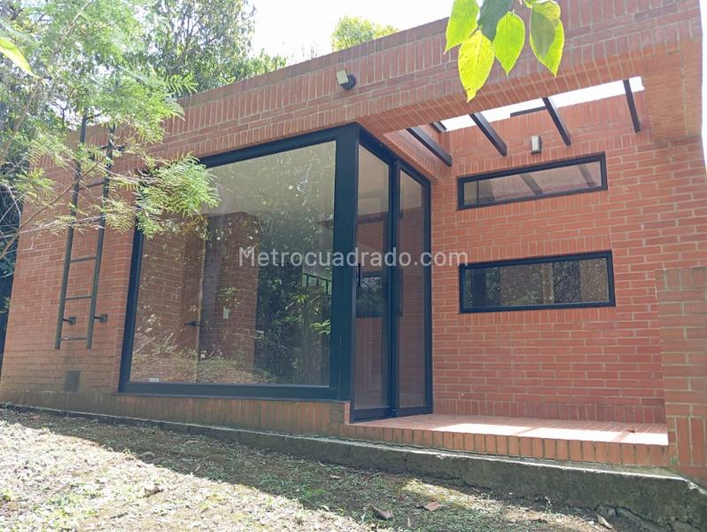 Casa en Arriendo, Loma El Chocho, Envigado