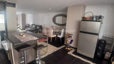 Apartamento de 3 alcobas en arriendo en Laureles, Medellín, 230 m² · foto 5 de 12