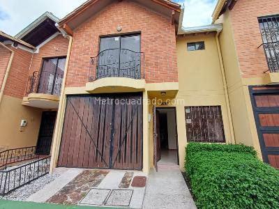 Casa de 4 alcobas en venta en San Antonio, Rionegro, 77 m² · foto 2 de 20