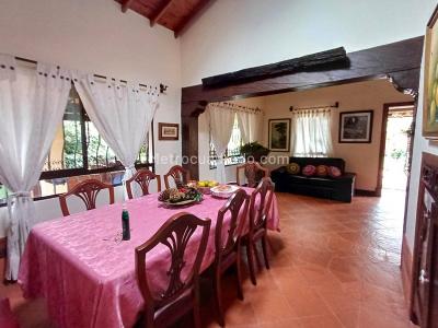 Casa de 5 alcobas en venta en Gualanday, Rionegro, 280 m² · foto 3 de 20